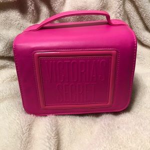 VICTORIA'S SECRET Hanging cosmetics travel train